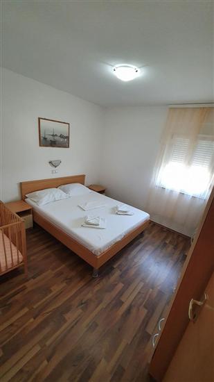 Apartment A2, for 7 persons