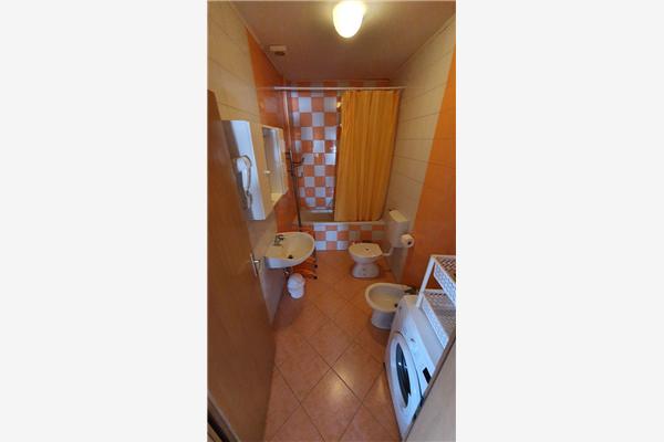 Apartment A2, for 7 persons