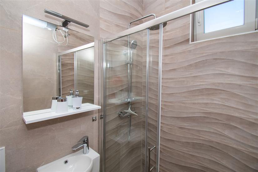 Apartment A2, for 3 persons