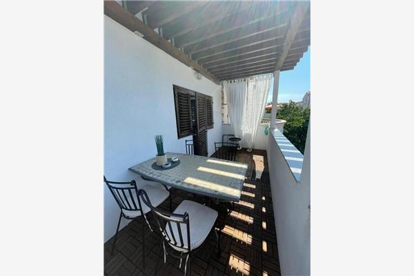 Apartment A2, for 4 persons