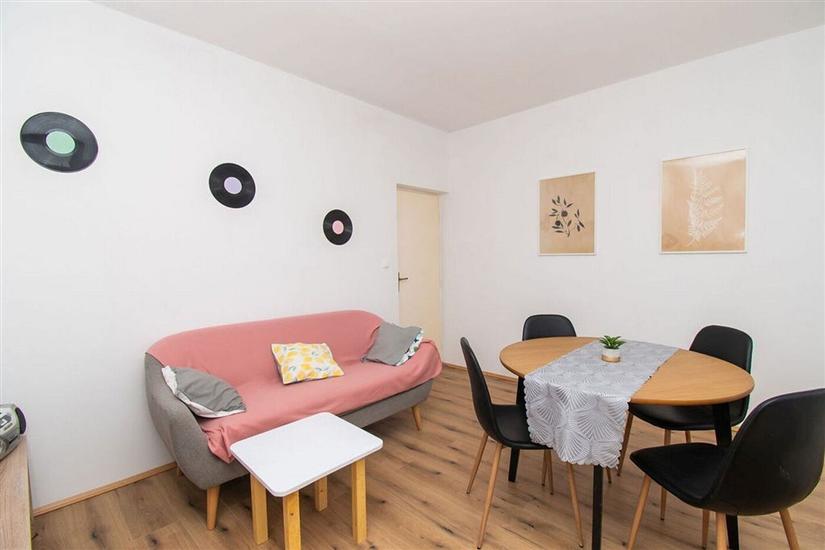 Apartmán Center and beach