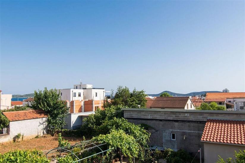 Apartmán Center and beach