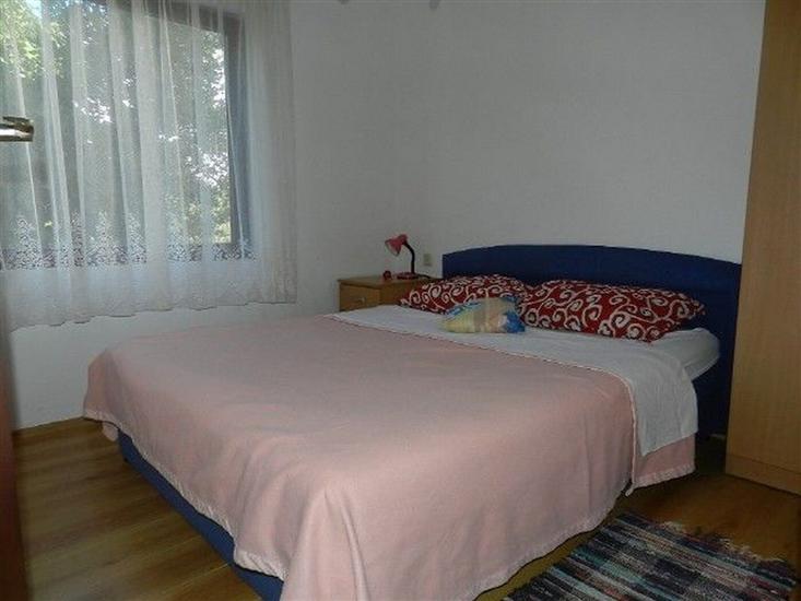 Apartment A6, for 5 persons