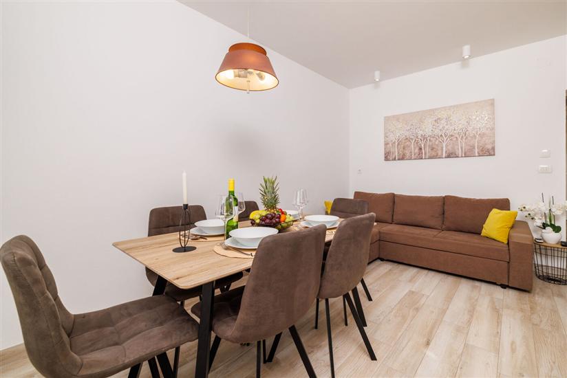 Apartment A2, for 5 persons