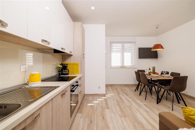 Apartment A2, for 5 persons