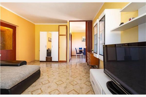 Apartment A1, for 6 persons