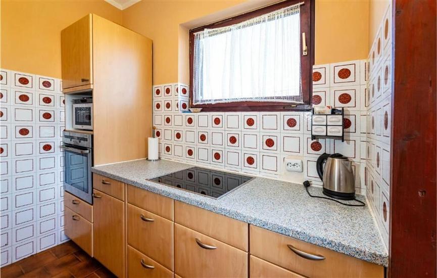 Apartment A1, for 6 persons