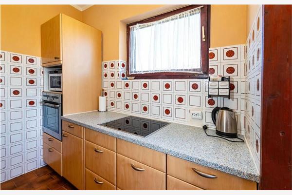 Apartment A1, for 6 persons