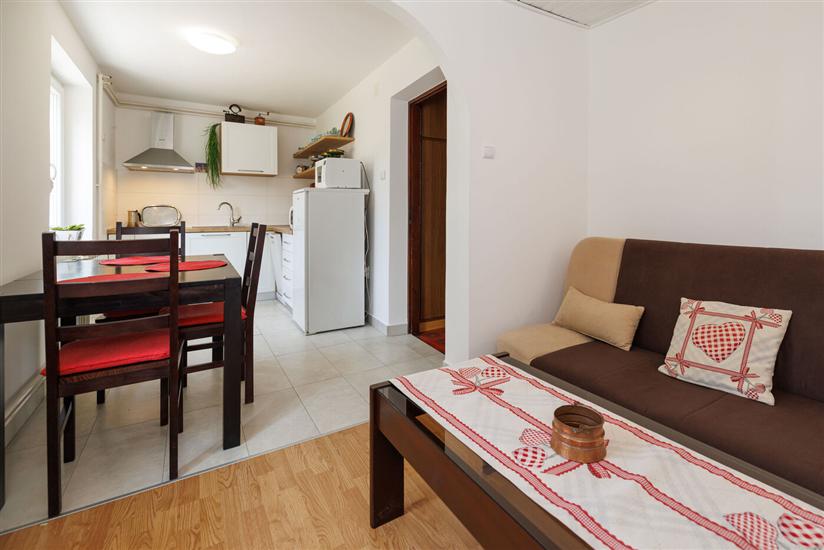 Apartment A2, for 3 persons