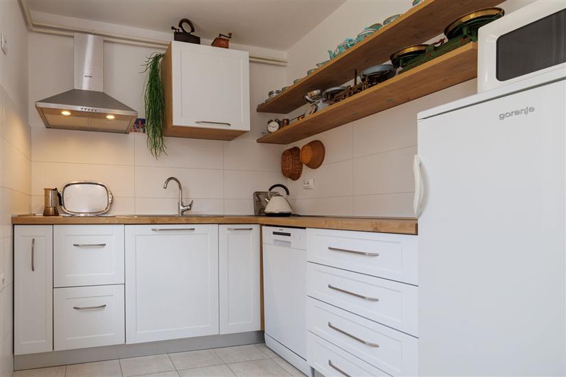 Apartment A2, for 3 persons