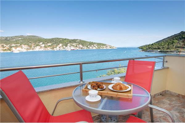 Apartment A1, for 4 persons