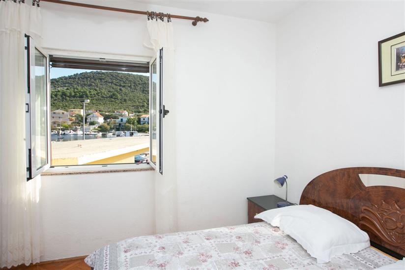 Apartment A3, for 5 persons