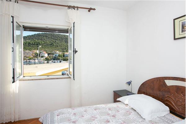 Apartment A3, for 5 persons