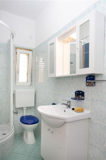 Apartment A3, for 5 persons