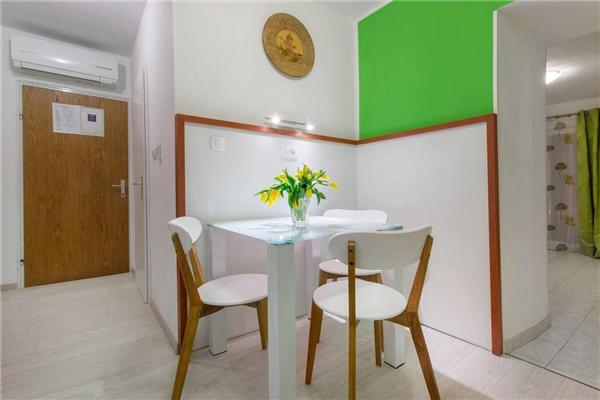 Apartment A6, for 3 persons