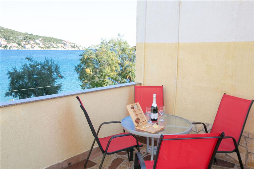 Apartment A4, for 4 persons