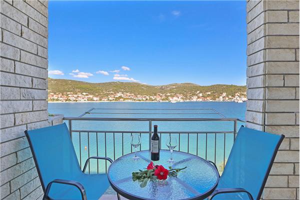 Apartment A6, for 4 persons