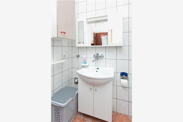 Apartment A6, for 4 persons