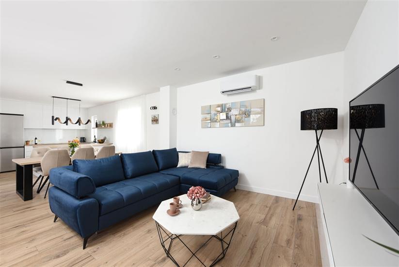 House K1, for 8 persons