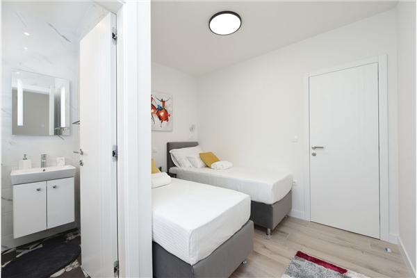 House K1, for 8 persons