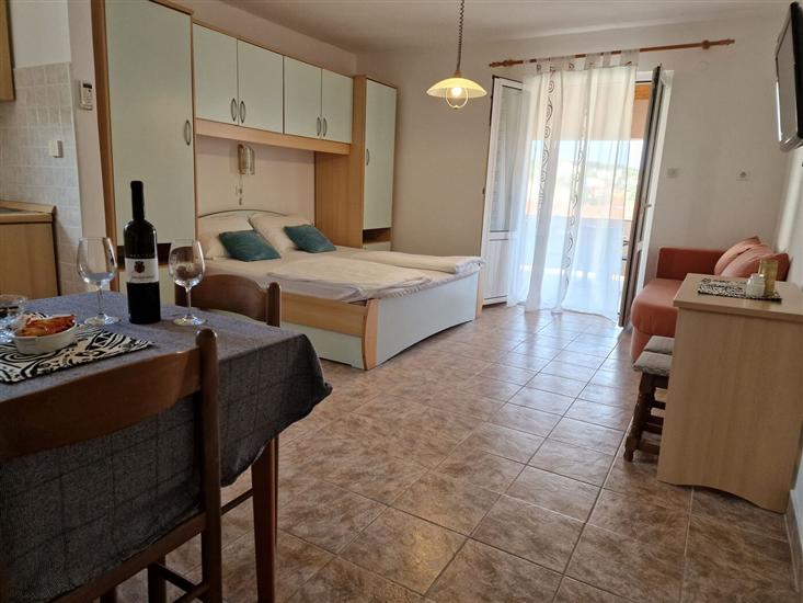 Apartment A1, for 2 persons