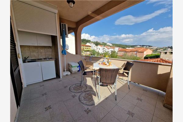 Room S1, for 2 persons