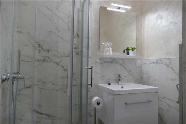 Room S1, for 2 persons