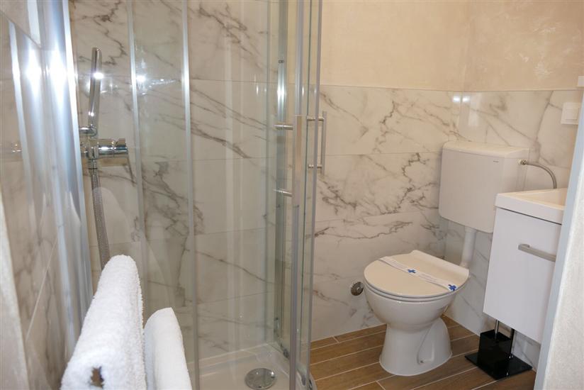 Room S3, for 2 persons