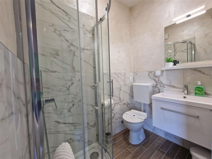 Room S4, for 2 persons