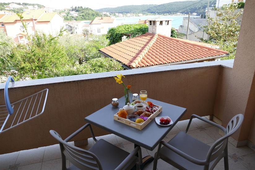 Room S4, for 2 persons