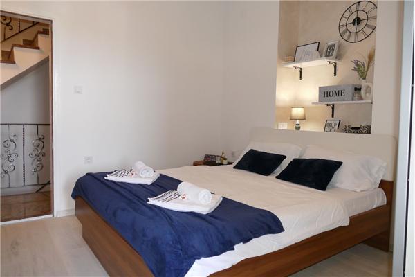 Room S4, for 2 persons