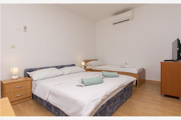 Apartment A1, for 3 persons