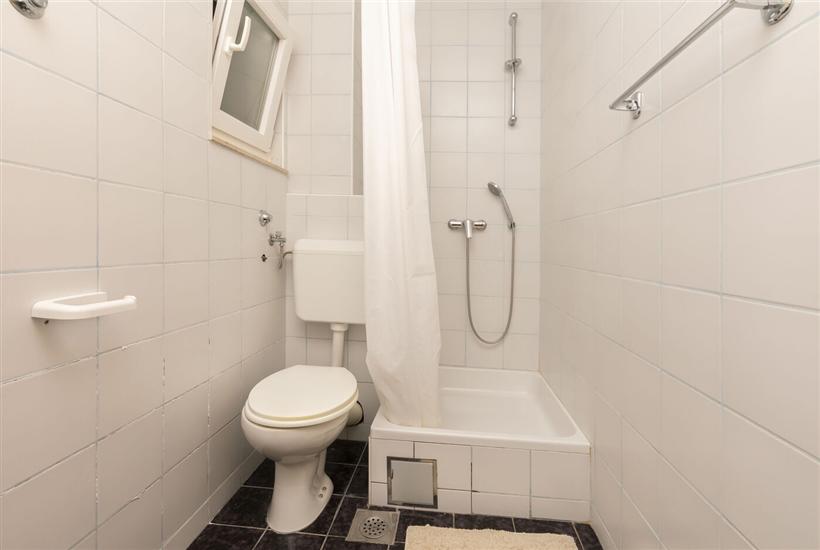 Apartment A2, for 3 persons