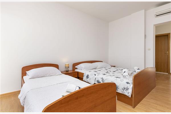 Apartment A6, for 4 persons