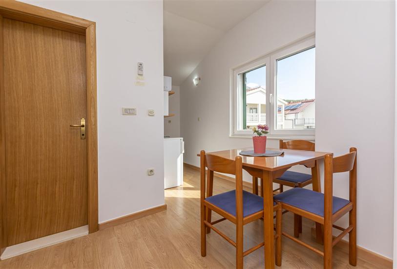 Apartment A6, for 4 persons