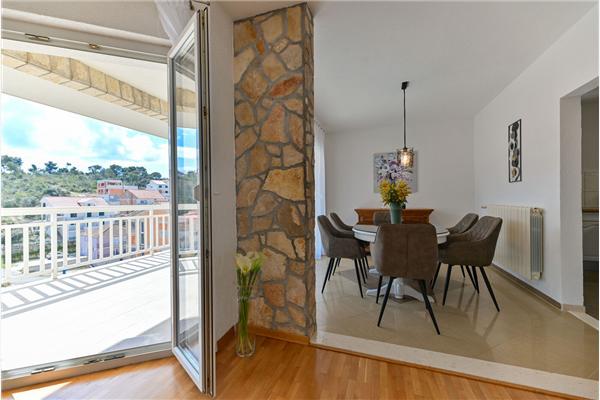 Apartment A2, for 6 persons