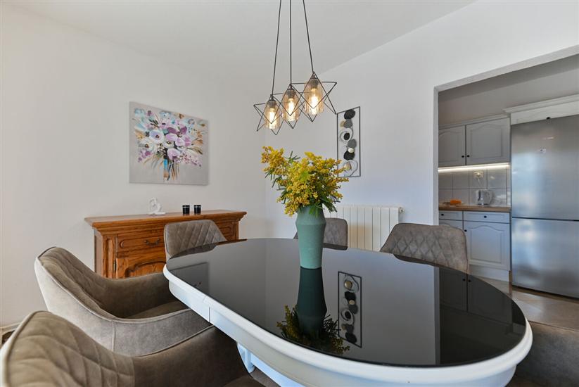 Apartment A2, for 6 persons