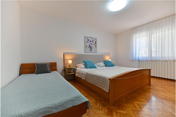 Apartment A2, for 6 persons
