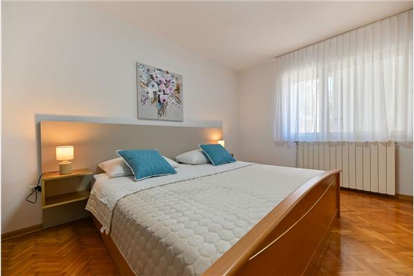 Apartment A2, for 6 persons