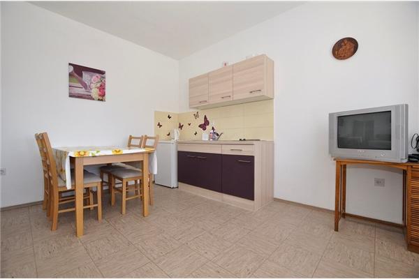 Apartment A2, for 5 persons