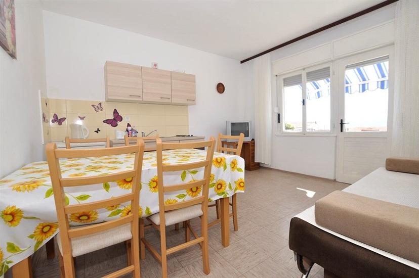 Apartment A2, for 5 persons