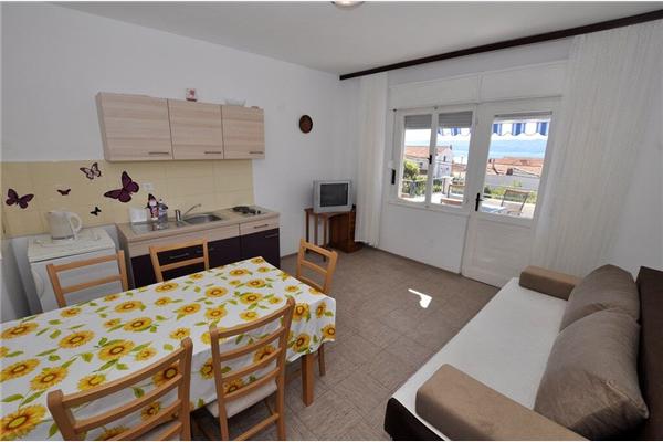 Apartment A2, for 5 persons