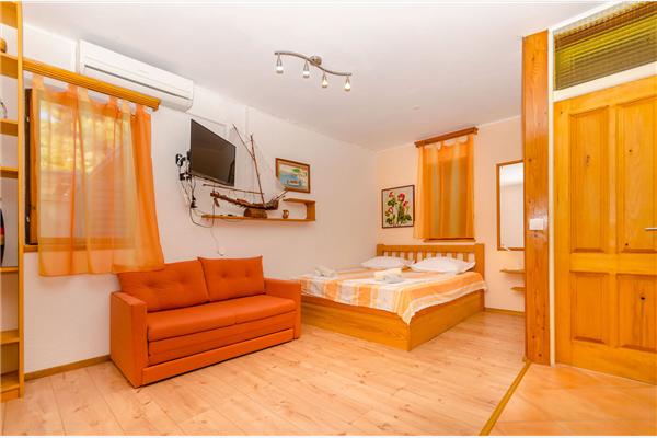 Apartment A2, for 2 persons