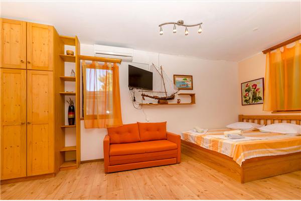 Apartment A2, for 2 persons