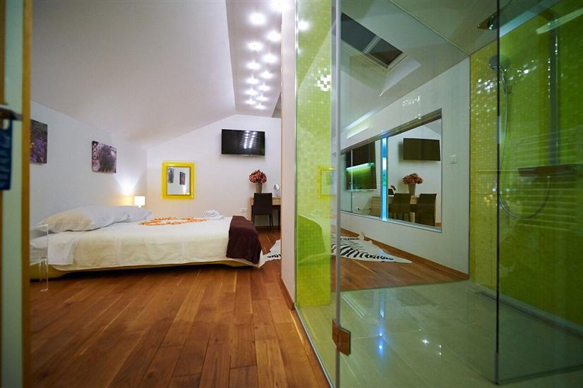 House K1, for 8 persons