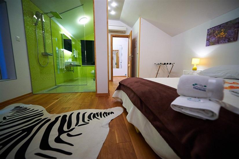 House K1, for 8 persons