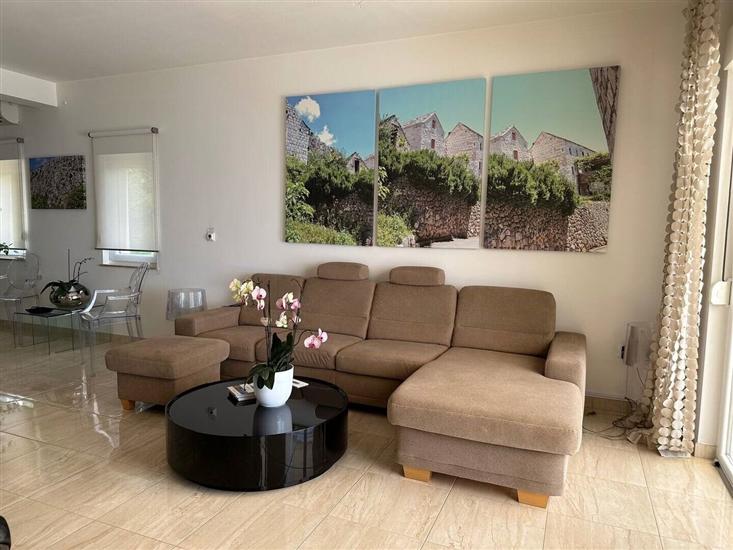 House K1, for 8 persons