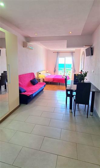 Apartment A10, for 3 persons