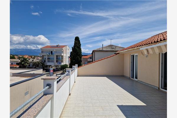 Apartment A2, for 6 persons