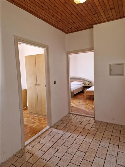 Apartment A2, for 6 persons